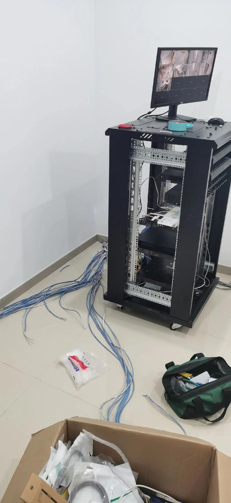 选购交换机指南:构建高效网络平台